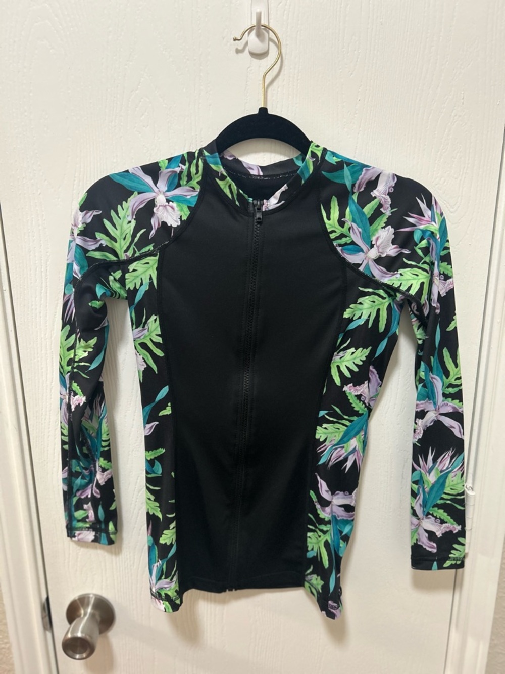 Hurley One & Only Long Sleeve Rashgaurd Zip up Size Small UPF 50+
